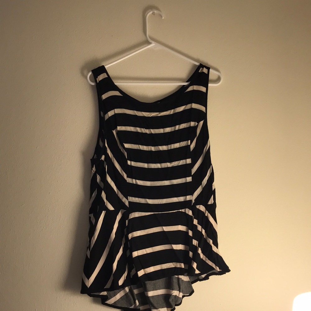 Xhilaration High Low Zip-Up Back Peplum Tank